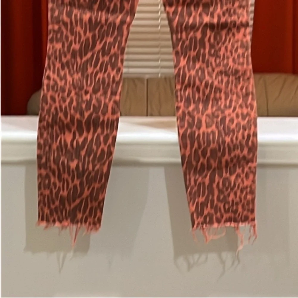 MOTHER High Waisted Looker Ankle Fray Animal Attraction Red Leopard Size 26 NWOT